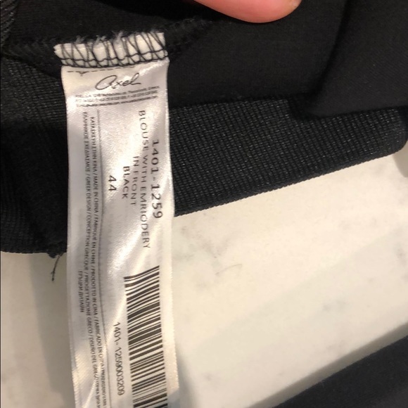 Embroidered blouse - Picture 2 of 2